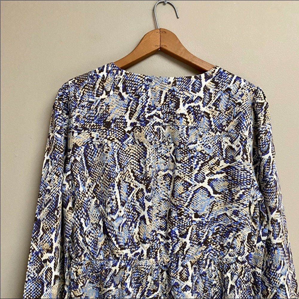 Velvet Heart snake skin print surplice dress - Picture 8 of 10